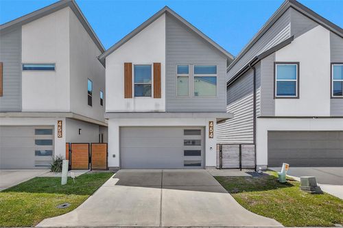 454 S Centro Cir, Shenandoah, TX, 77385-5612 | Card Image