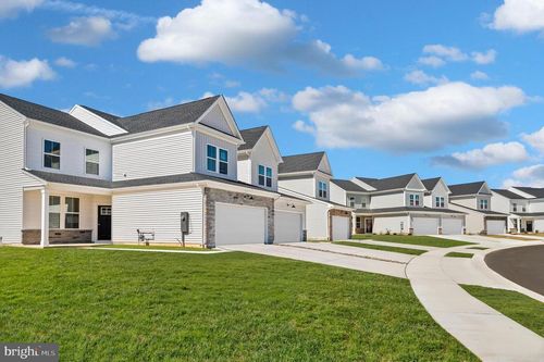 2247 Winchelsea Pkwy, MIDDLETOWN, DE, 19709-3357 | Card Image