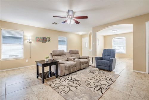 17920 Honey Locust Ln, Elgin, TX, 78621-5928 | Card Image