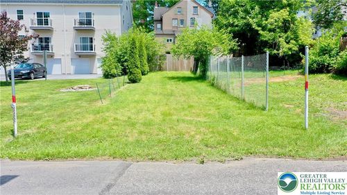 234 W Spruce St, BETHLEHEM, PA, 18018 | Card Image