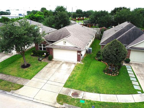 24631 Lakecrest Town Dr, Katy, TX, 77493-2821 | Card Image