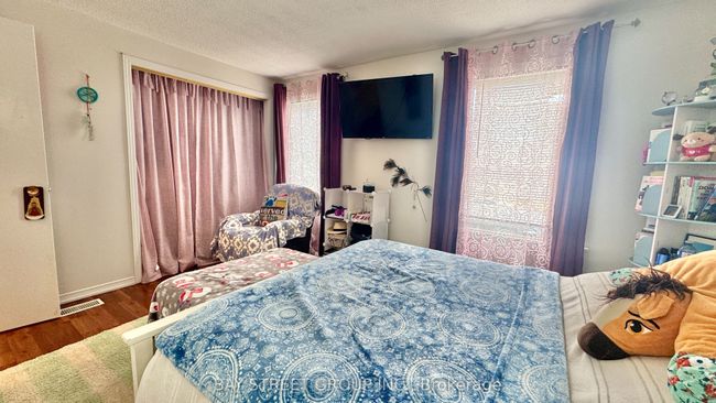 6074 Belaire Ave, House other with 4 bedrooms, 2 bathrooms and 2 parking in Niagara Falls ON | Image 18