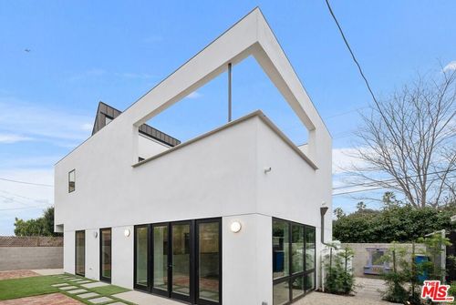 15322 De Pauw St, Pacific Palisades, CA, 90272 | Card Image