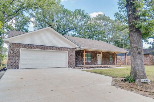 1906 Hutto St, Conway, AR, 72032-2519 | Card Image