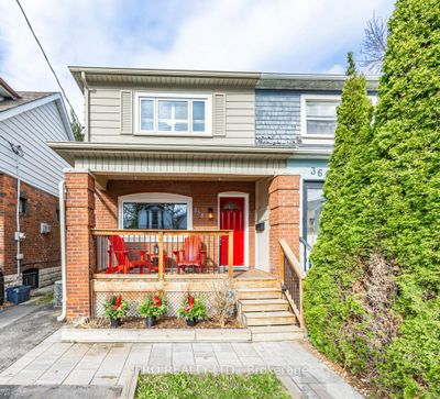 358 Sammon Ave, House attached with 3 bedrooms, 2 bathrooms and 1 parking in East York ON | Image 2