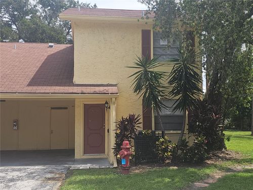 7605 Pasa Dobles Court, TAMPA, FL, 33615 | Card Image