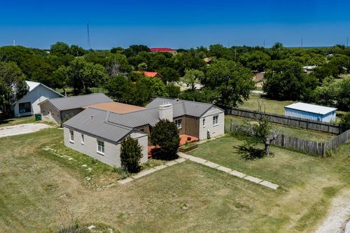 408 South St, Throckmorton, TX, 76483-5083 | Card Image