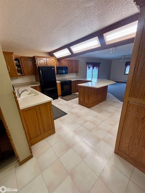9 Fairway Ct, Donnellson, IA, 52625-9506 | Card Image