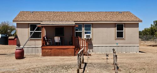 8850 W Fountain Ranch Rd, Ash Fork, AZ, 86320 | Card Image