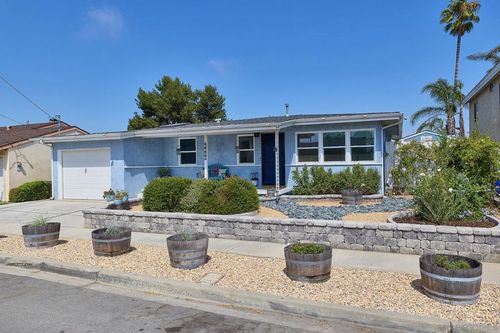 3703 Tomahawk Ln, San Diego, CA, 92117-5848 | Card Image