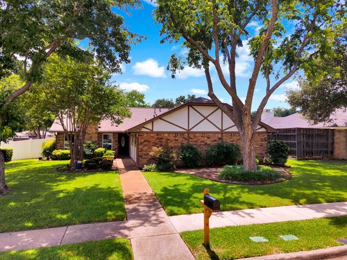 1600 Hearthstone Dr, Plano, TX, 75023-7411 | Card Image