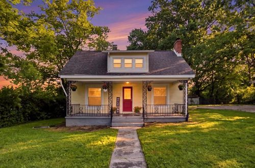 1040 Big Hill Rd, Berea, KY, 40403-2133 | Card Image