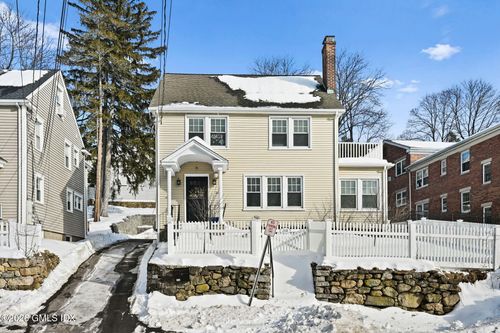 218 Park St, New Canaan, CT, 06840-5712 | Card Image