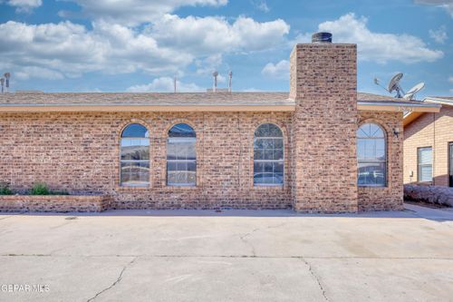 3551 E Glen Dr, El Paso, TX, 79936-1030 | Card Image