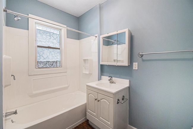 904 Riverview Ave, House other with 3 bedrooms, 1 bathrooms and null parking in Lansing MI | Image 6