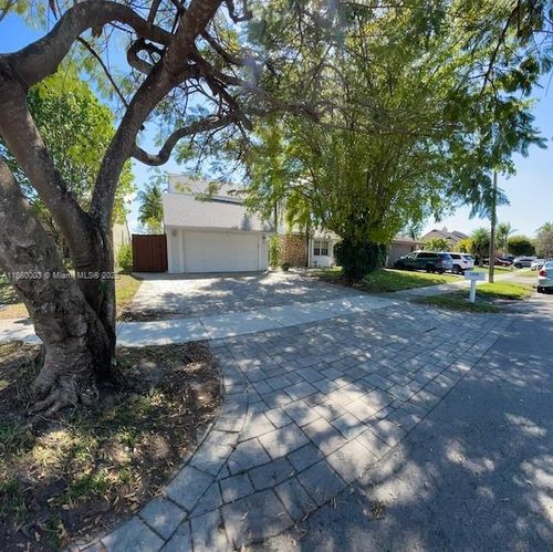 1350 S Fieldlark Ln, Homestead, FL, 33035-1023 | Card Image