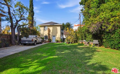 1331 12th Ave, Los Angeles, CA, 90019-4315 | Card Image