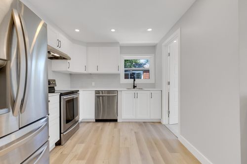 7739 Rue George, Montréal, QC, H8P1C6 | Card Image