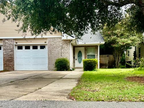 2155 Tom St, Navarre, FL, 32566-3304 | Card Image