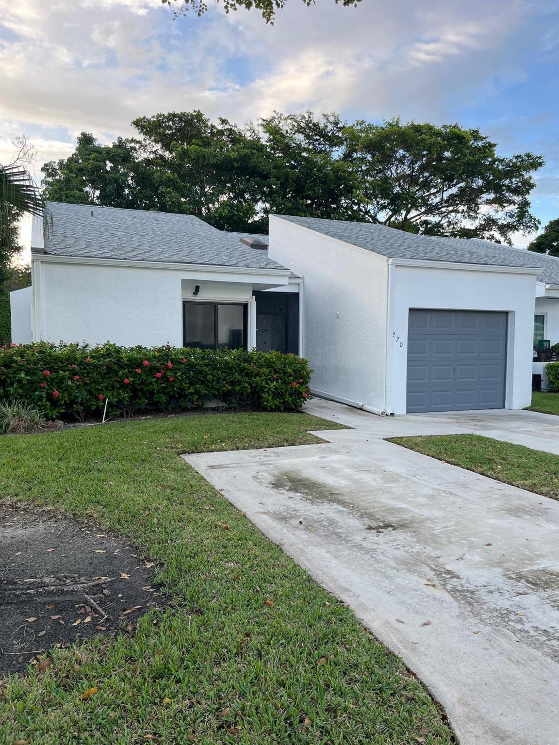Sunshine Blvd, Royal Palm Beach, FL 33411