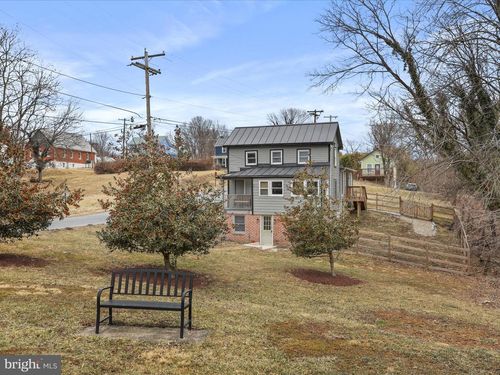 501 Franklin St, HARPERS FERRY, WV, 25425-2502 | Card Image