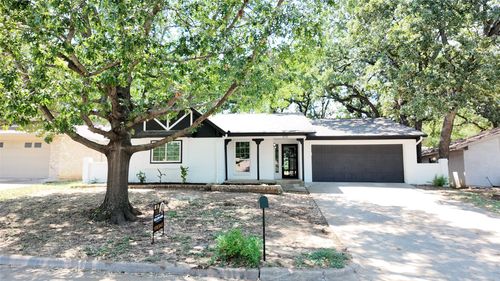 2522 Holt Rd, Arlington, TX, 76006-4832 | Card Image