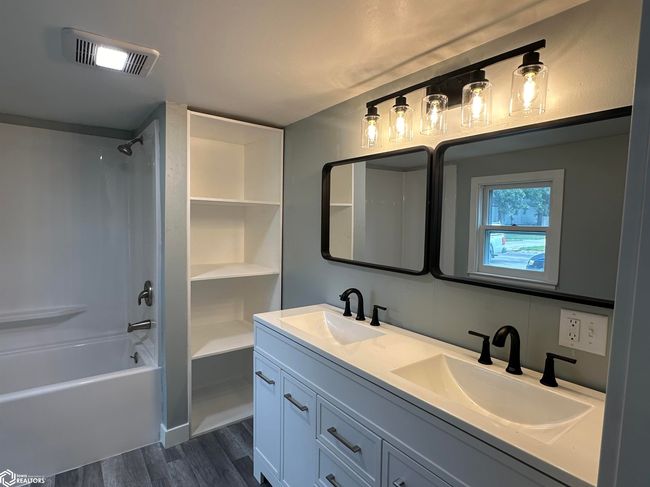 101 3 Rd St S, House other with 4 bedrooms, 3 bathrooms and null parking in Humboldt IA | Image 14
