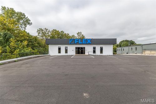 2-2865 James Blvd, Poplar Bluff, MO, 63901-2803 | Card Image
