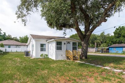 1801 E Annie Street, House other with 2 bedrooms, 1 bathrooms and null parking in Tampa FL | Image 3