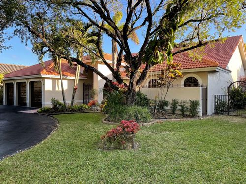 8472 Nw 52nd Pl, Coral Springs, FL, 33067-2841 | Card Image