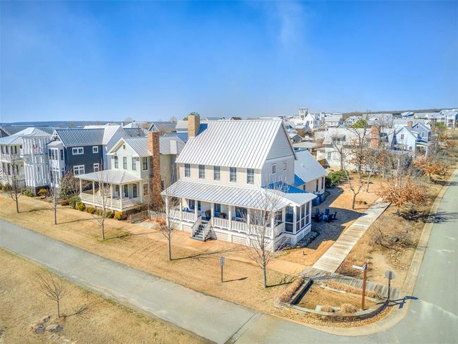Bird's eye view featuring a residential view | Image 40