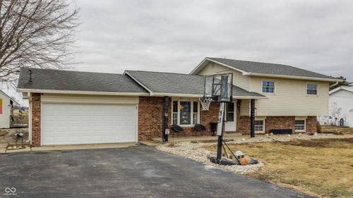 362 E 1400 N, Summitville, IN, 46070-9384 | Card Image