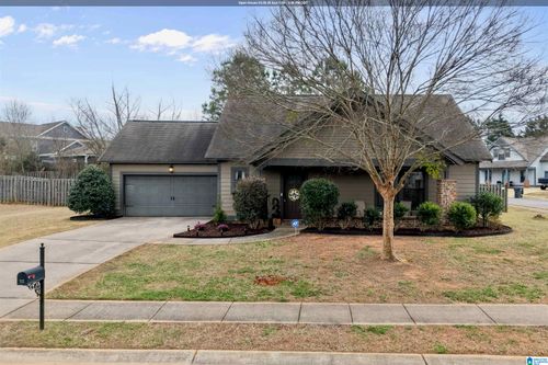 112 Waterstone Way, MONTEVALLO, AL, 35115-5706 | Card Image