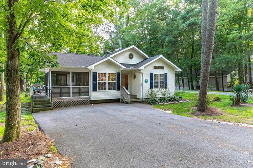 40 Birdnest Dr, OCEAN PINES, MD, 21811-1860 | Card Image