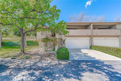 26212 Rainbow Glen Dr, Newhall, CA, 91321-1370 | Card Image