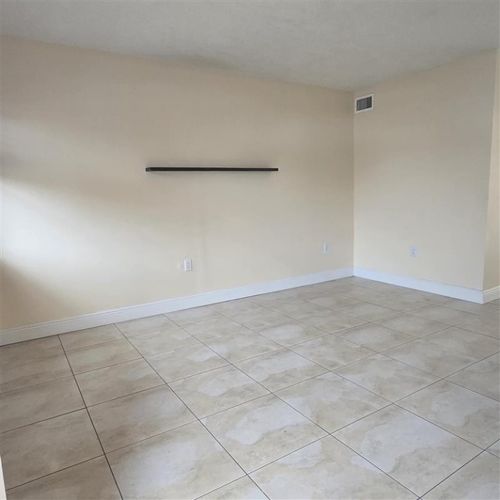 8-3680 Sw 59th Ave, Davie, FL, 33314-2614 | Card Image