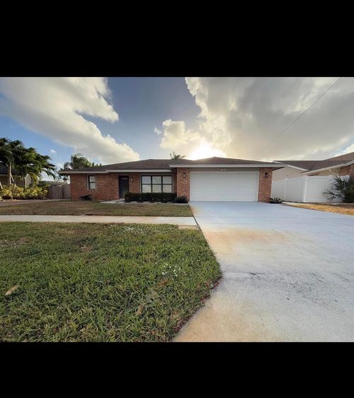1007 Wynndale Way, Lantana, FL, 33462-4154 | Card Image