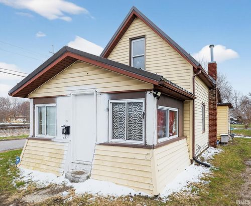 711 Rue St, Elkhart, IN, 46516-4203 | Card Image