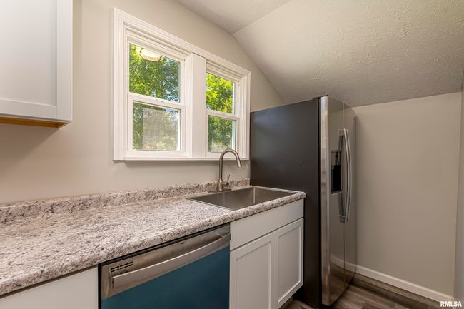 807 E Park St, House other with 3 bedrooms, 1 bathrooms and null parking in Du Quoin IL | Image 17
