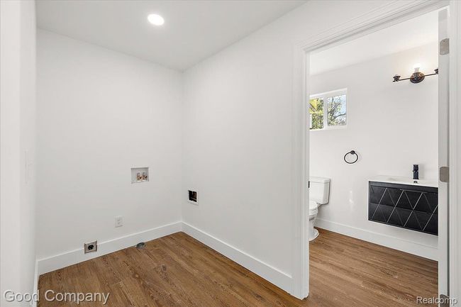 34-494 Bloomfield Ave-34.jpg | Image 16