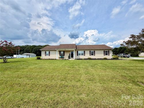 134 Brentwood Dr, Taylorsville, NC, 28681-4060 | Card Image