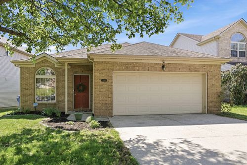 2261 Market Garden Ln, Lexington, KY, 40509-8525 | Card Image