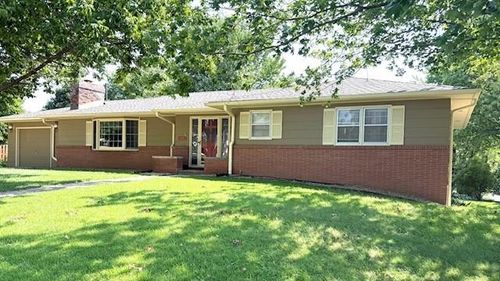 2205 N 33rd Street Ter, Saint Joseph, MO, 64506-2219 | Card Image