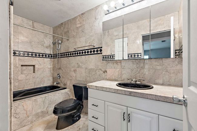176 Cripple Crk, House other with 4 bedrooms, 3 bathrooms and 12 parking in Cedar Creek TX | Image 16