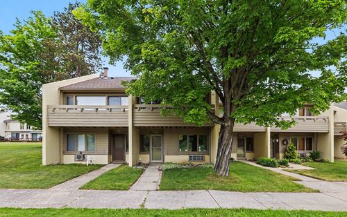 5000 S Townhouse Dr, Cedar, MI, 49621-5118 | Card Image