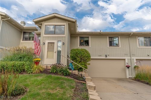 7163 N Kipling Pl, Concord Township, OH, 44077-9545 | Card Image