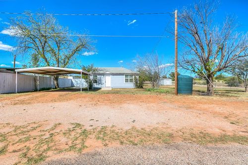204 W 13th St, Robert Lee, TX, 76945-4936 | Card Image