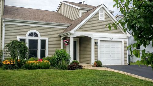 209 Wilton Ln, Mundelein, IL, 60060-4528 | Card Image