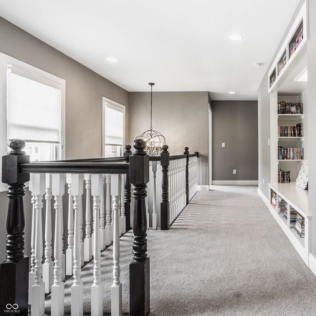 Upstairs hallway to bedrooms | Image 38