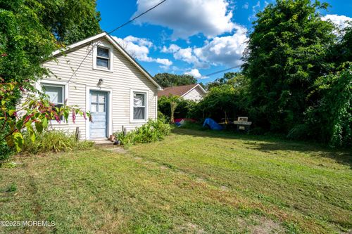 3 Highland Ave, Island Heights, NJ, 08732-7768 | Card Image